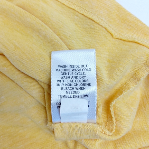 Banana Republic Yellow Vintage Label Tee Size L - Picture 5 of 7